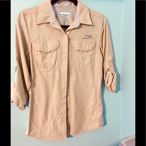 never been worn tan PFG !!!!
